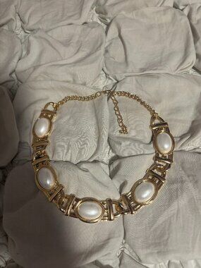 💫 Free People Chunky Gold & Oversized Pearl Choker Necklace